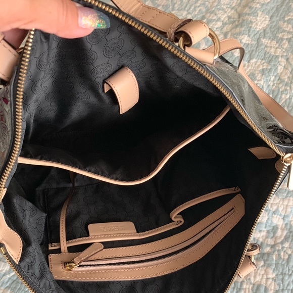 Michael Kors Black MK Handbag Vinyl & Leather - Picture 8 of 8